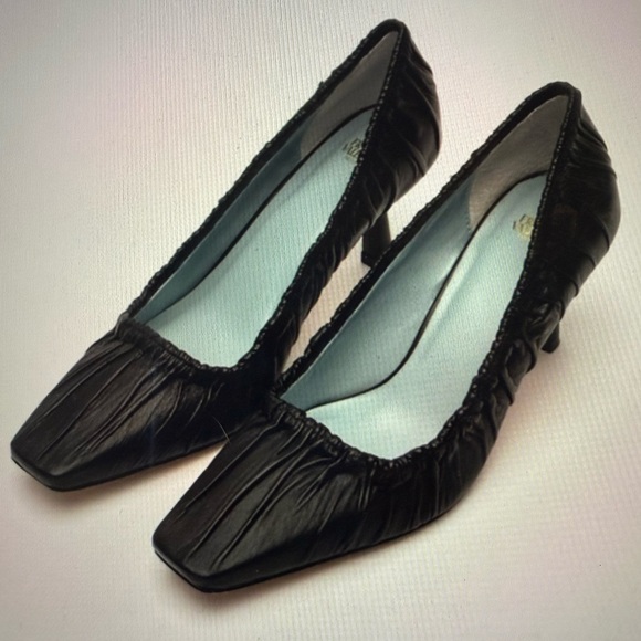 Frances Valentine Shoes - France’s Valentine Britta Ruched Heel Sz 9.5 Black